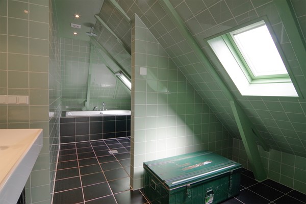 19 Badkamer 1-03.jpg